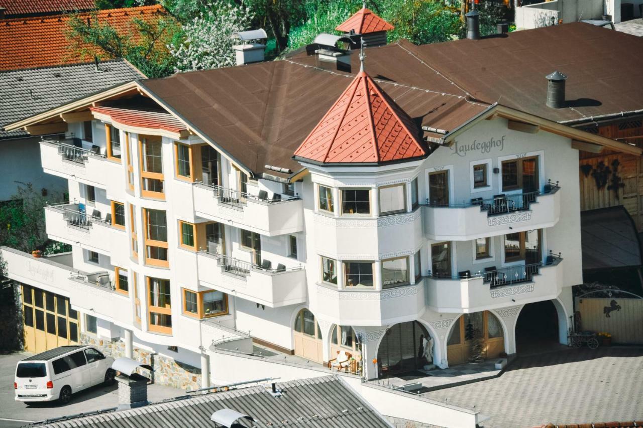 Laudegghof Ladis Inklusive Sommer Bergbahnticket ภายนอก รูปภาพ
